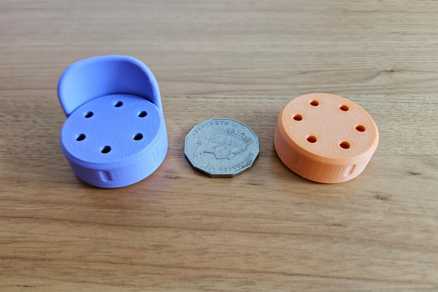 Round Magnetic Scent Hides